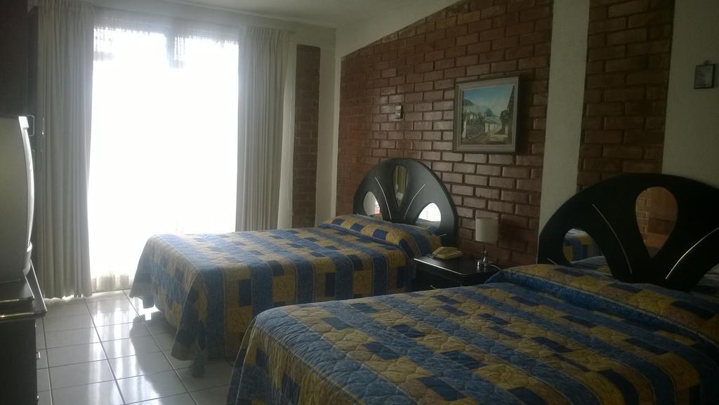 Mariana'S Petit Hotel Guatemala-Stadt Zimmer foto